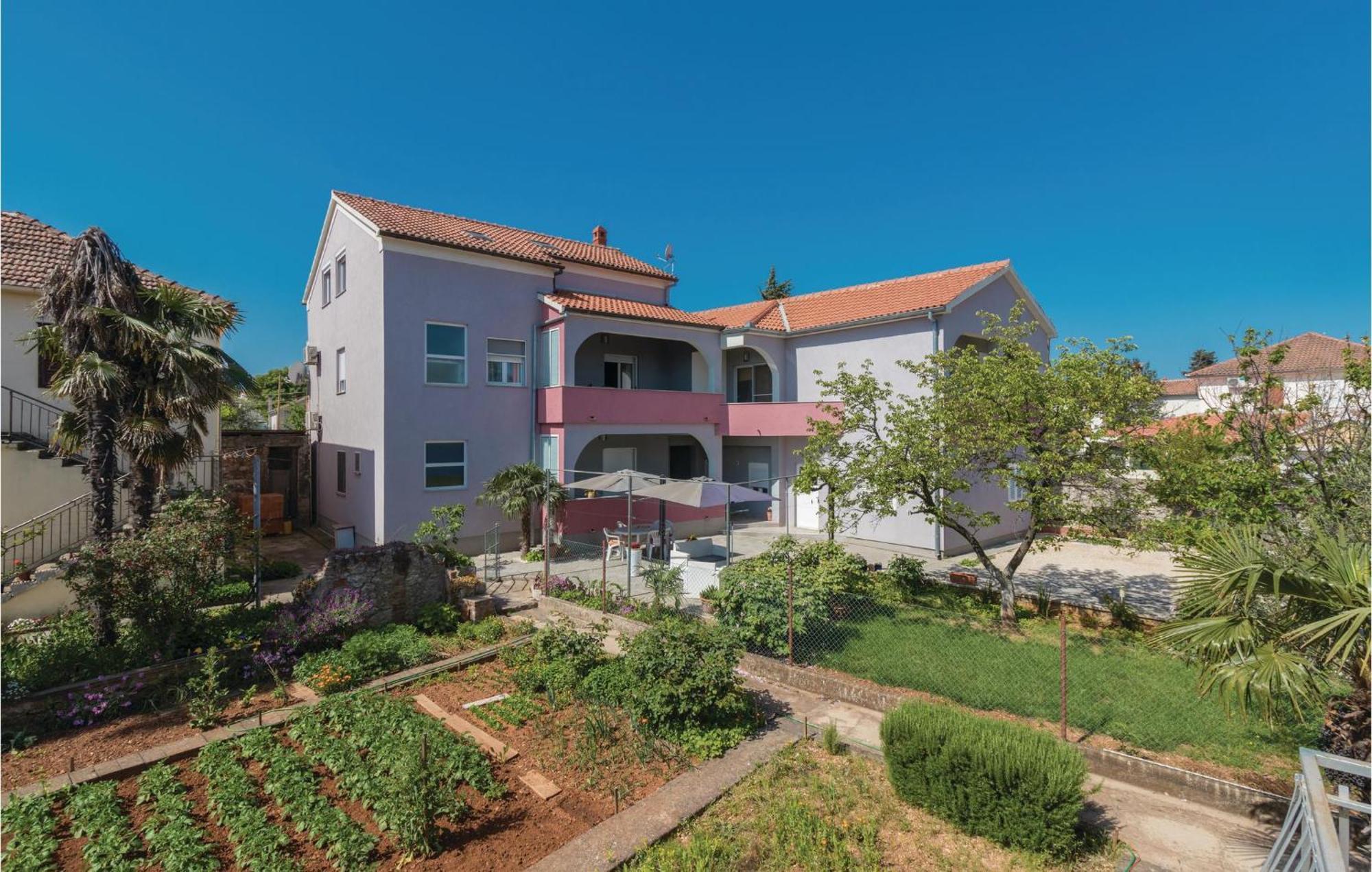Apartment 1 Bedroom Stunning In Zadar